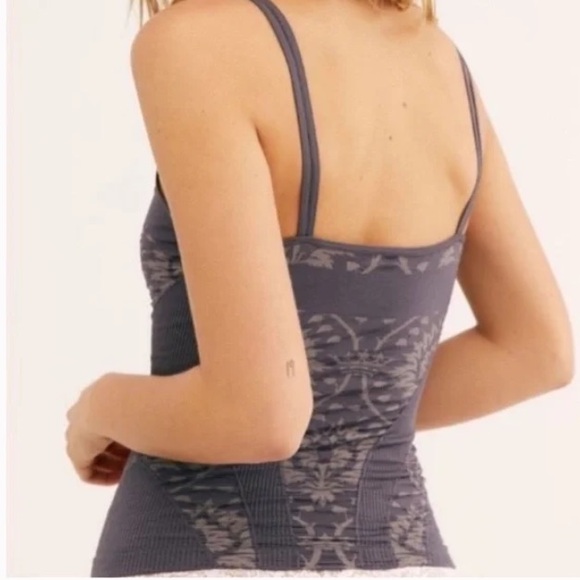 Free People Mercury Seamless Cami
M/L grey - Picture 2 of 11
